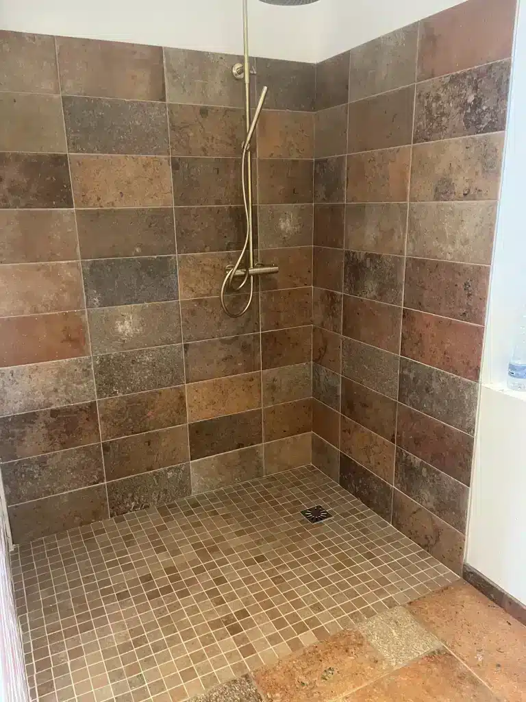 Rénovation salle de bain Caen - travaux par Activ'dépannage